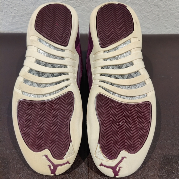 Jordan 12 Retro 'Bordeaux' - Picture 7 of 8